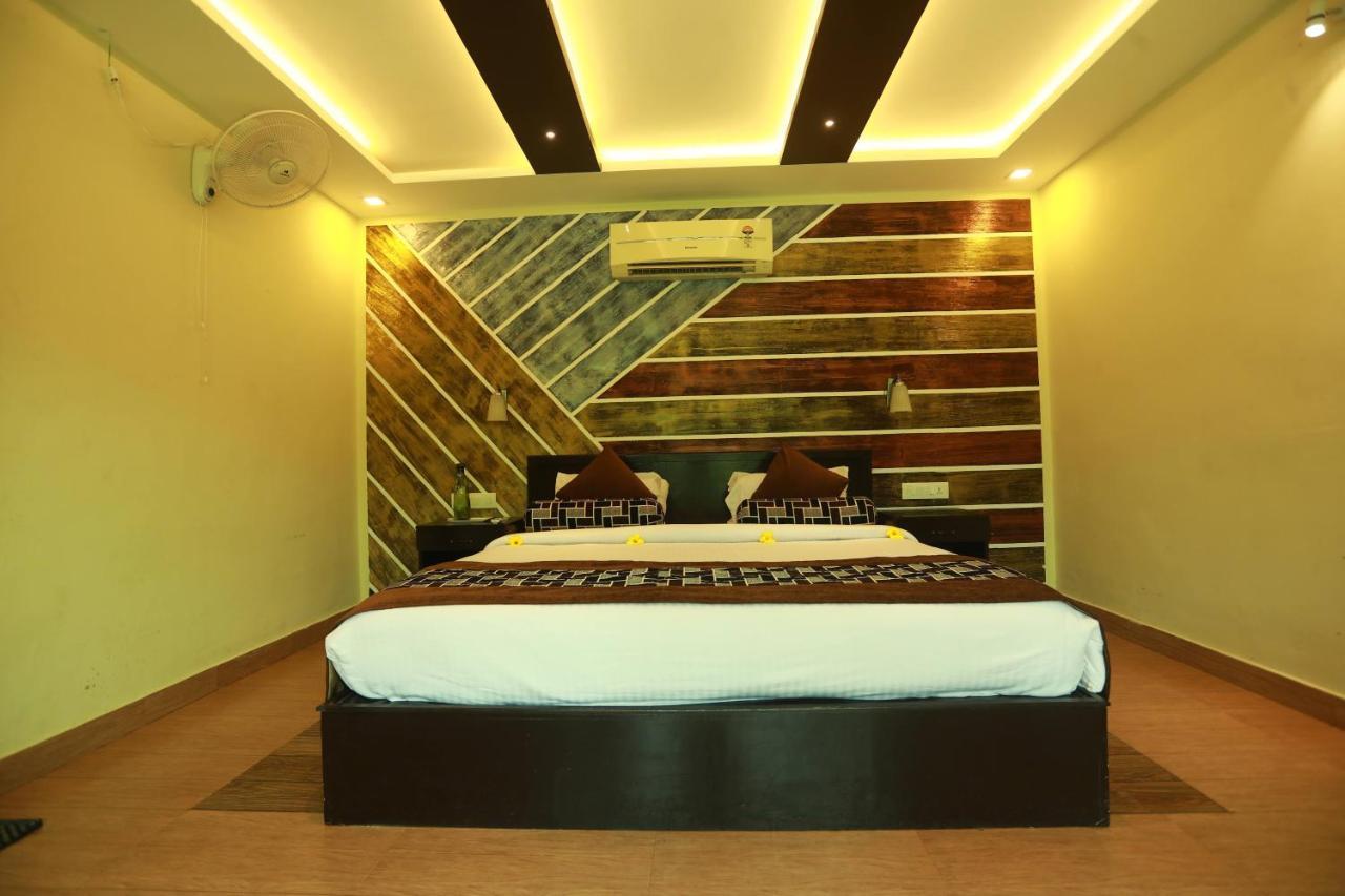 Lara Lake View Resort Thiruvananthapuram Zewnętrze zdjęcie