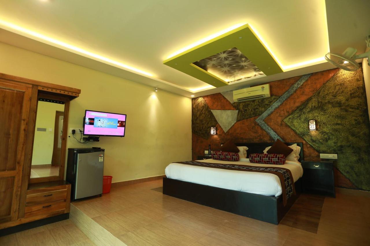 Lara Lake View Resort Thiruvananthapuram Zewnętrze zdjęcie