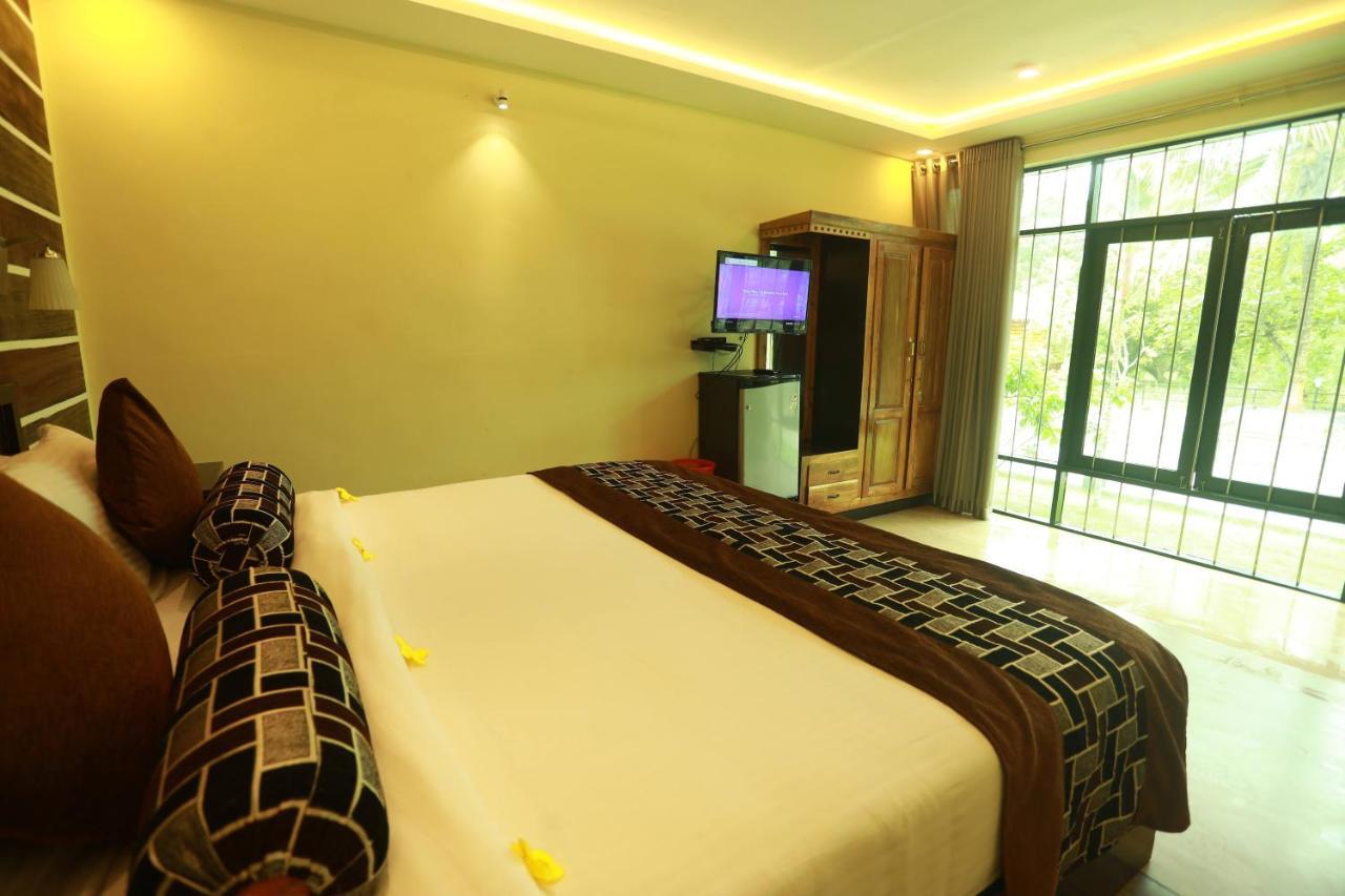 Lara Lake View Resort Thiruvananthapuram Zewnętrze zdjęcie